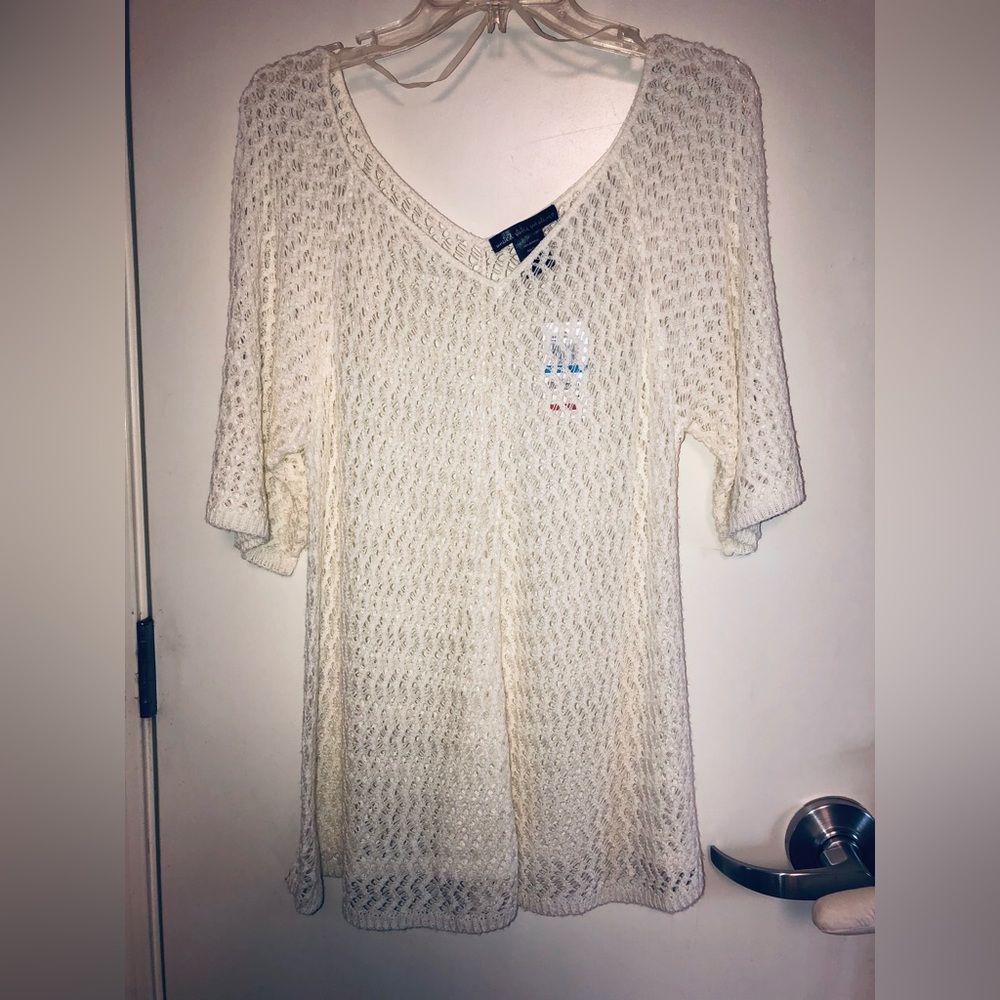 UNITED STATES SWEATERS “cream soda” crocheted tunic.
NWT. XL